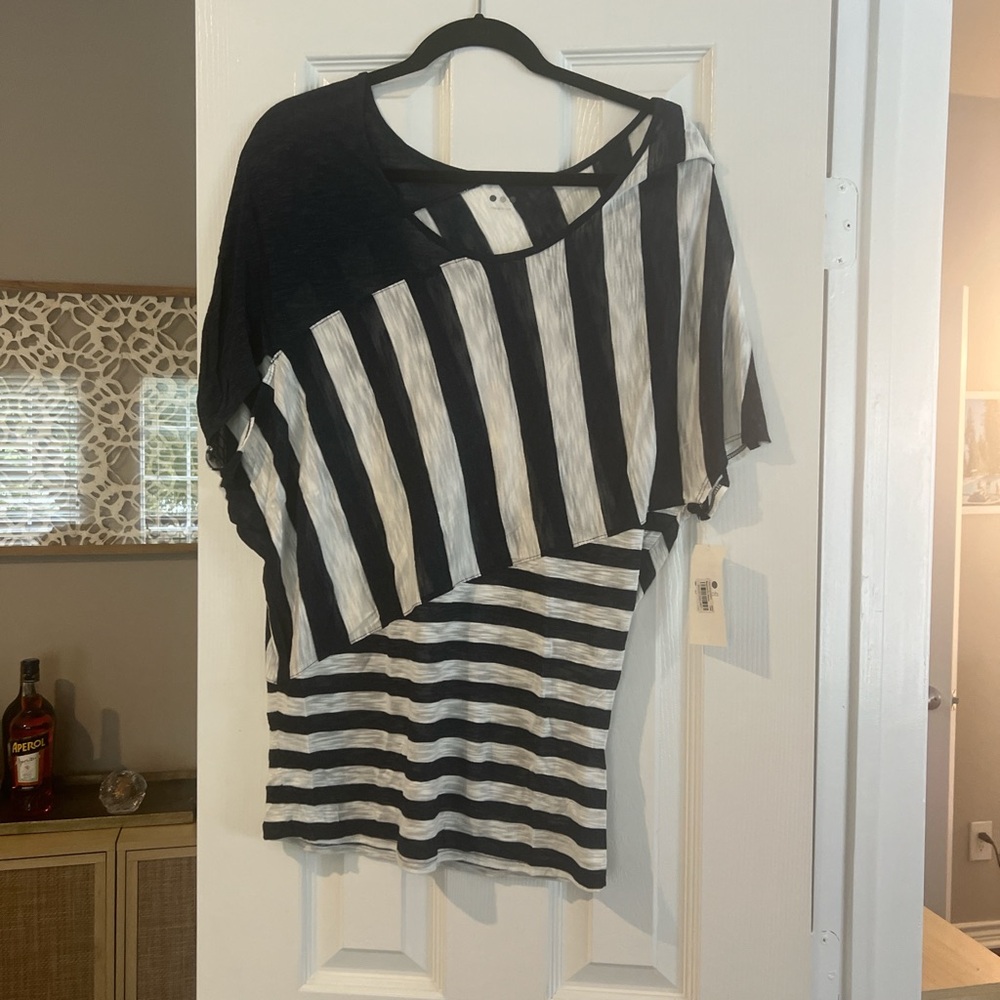 NWT Three Dots Navy & White Striped Top